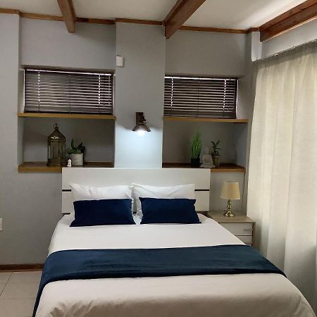 Impala Suite -Entire Unit- 2 Bedroom With 1 Ensuite Bathroom Ladysmith Eksteriør bilde