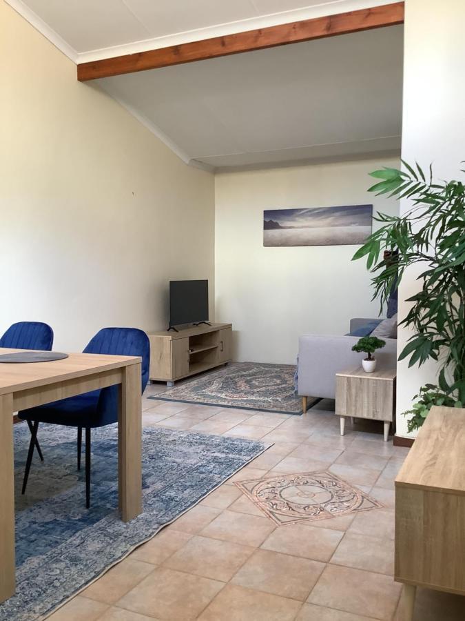 Impala Suite -Entire Unit- 2 Bedroom With 1 Ensuite Bathroom Ladysmith Eksteriør bilde