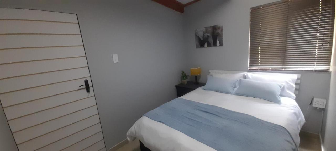 Impala Suite -Entire Unit- 2 Bedroom With 1 Ensuite Bathroom Ladysmith Eksteriør bilde